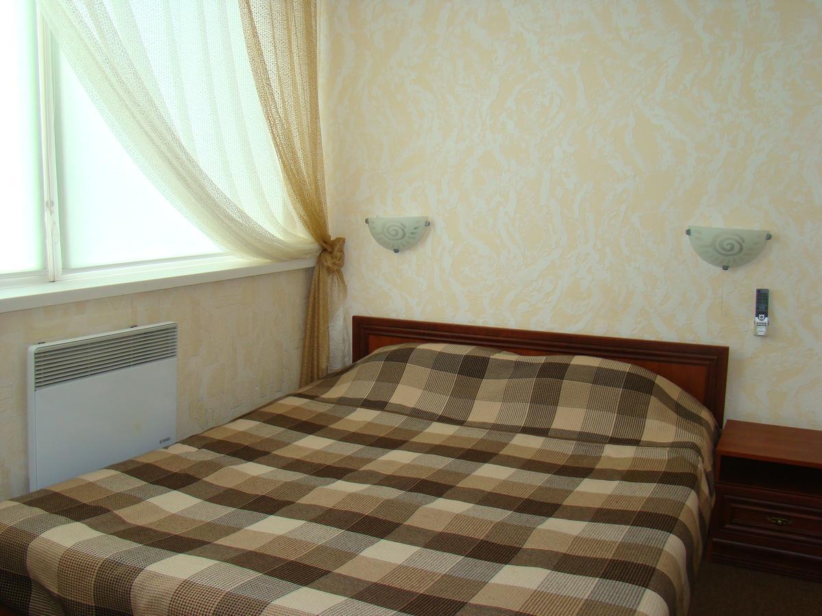 Mini-Hotel In Odessa Yard Kültér fotó